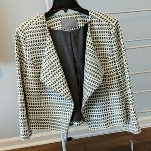 Asymmetrical crop Tweed jacket